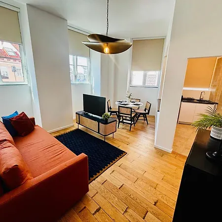 Apartman Mary Pink - No Rc B - Magnificient One-bedroom Lisboa